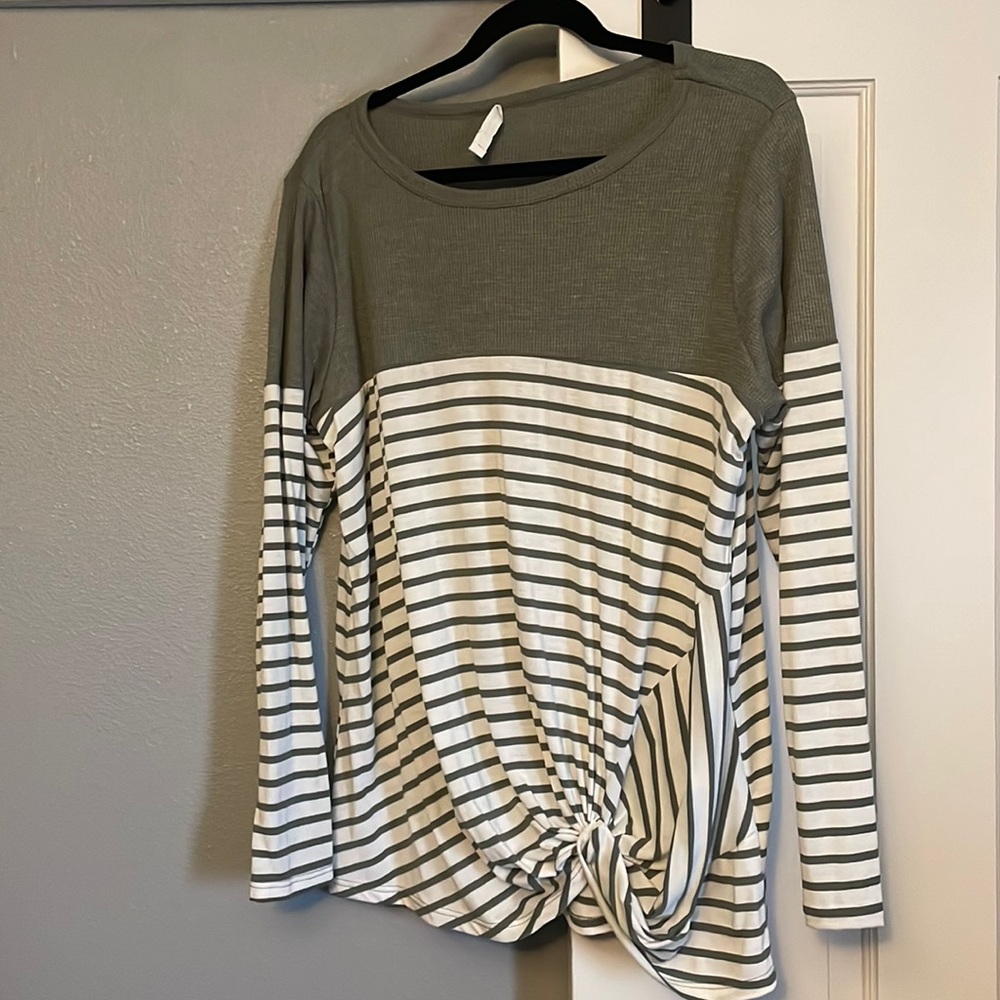 Front Knot Tee
